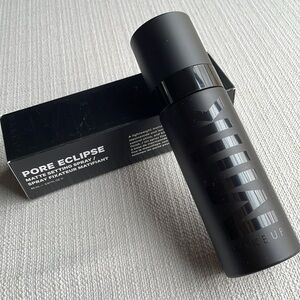 MILK MAKEUP Pore Eclipse Mattifying + Blurring Transfer-Proof Setting Spray